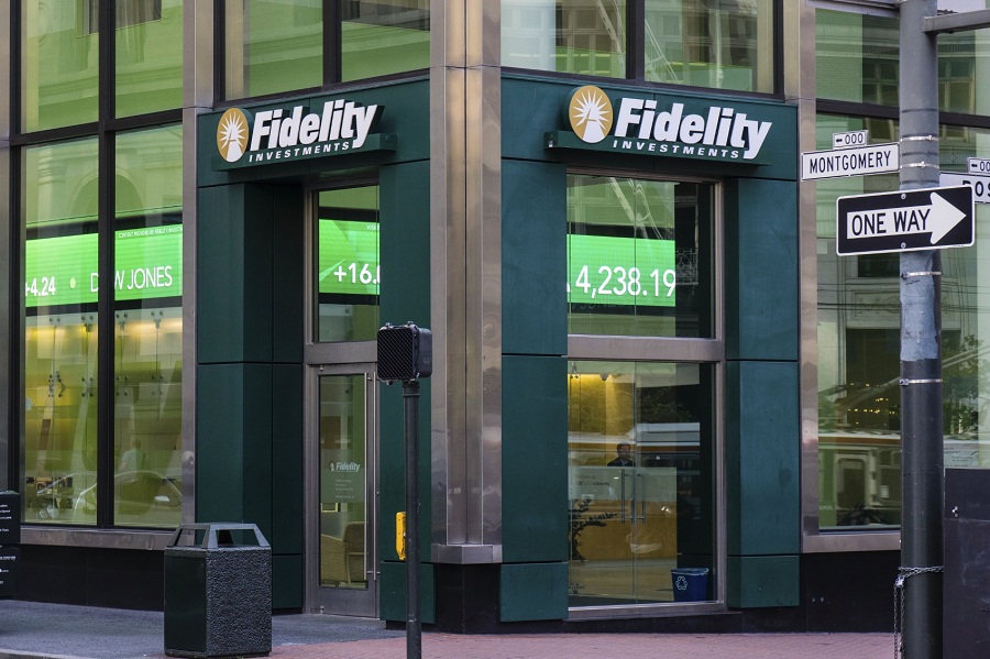 Fidelity opens adviser access to fractional shares